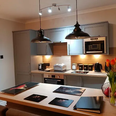 Smart & Cozy Holiday Apartment In The City Centre Inverness Exterior photo