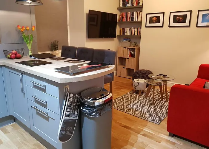 Smart & Cozy Holiday Apartment In The City Centre
